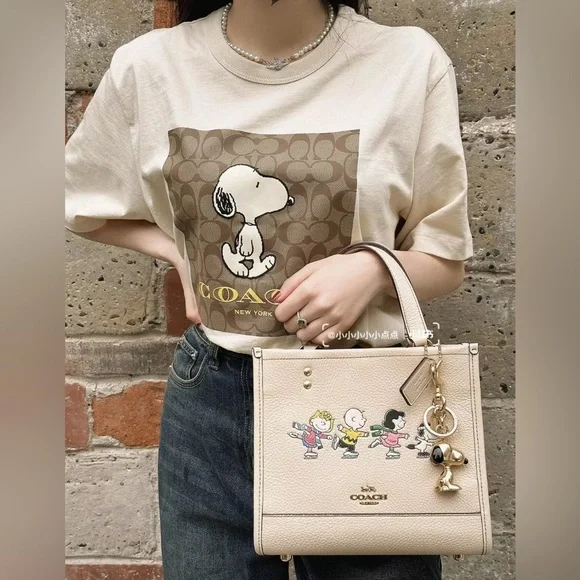 COACH Men's Women’s Unisex  Cream/Yellow Snoopy  T-shirt  COTTON - Picture 4 of 5